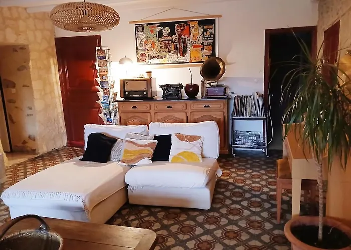Maison Coeur De Village 250 M2 Piscine Clim *